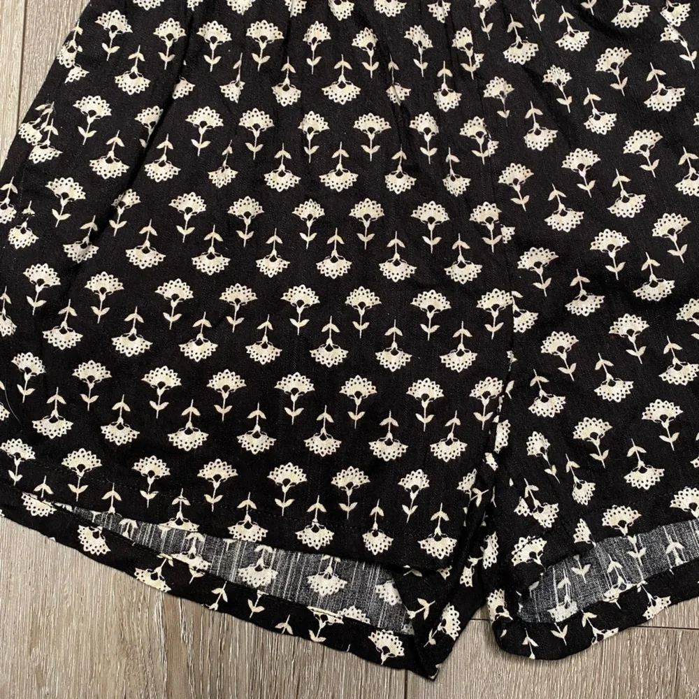 Old Navy Girl Shorts NWT Size Small 6-7 Years